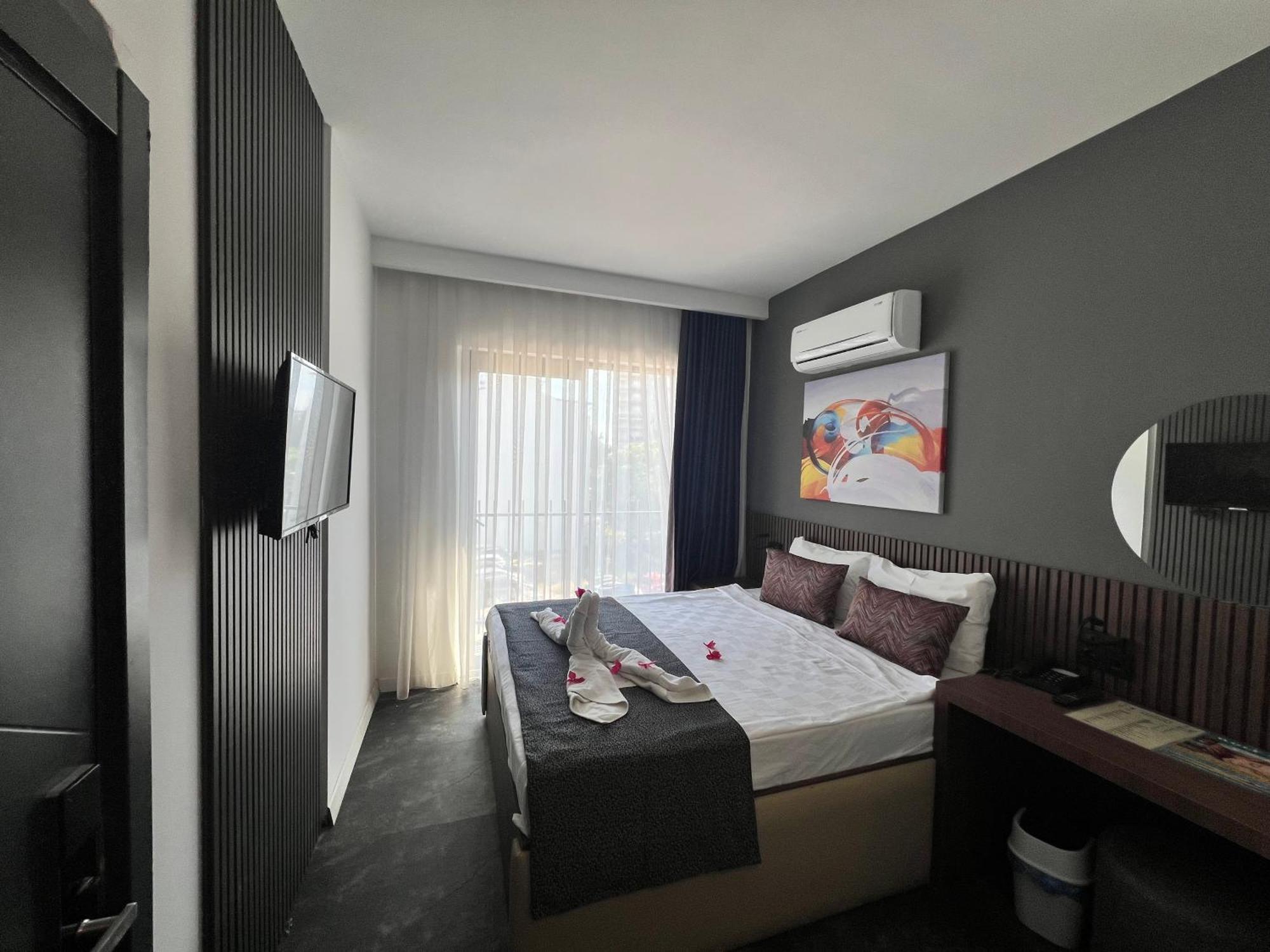 Wolf Of The City Hotel & Spa Antalya Extérieur photo